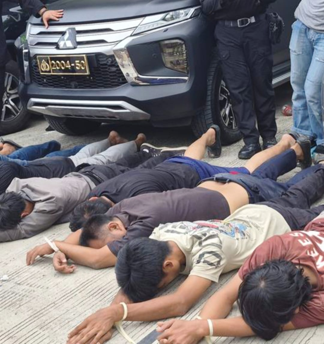 Kampung Bahari Kembali Digerebek, Polisi Sapu Bersih Sarang Narkoba: 18 Orang Diciduk!