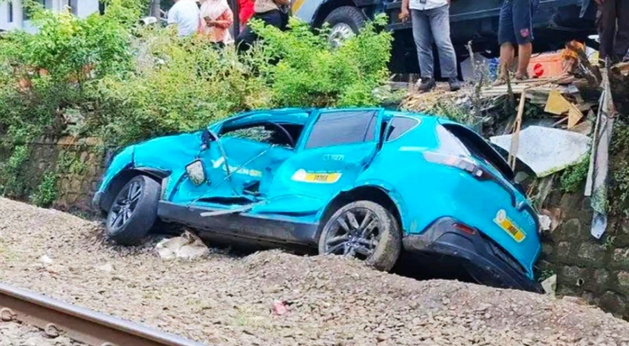 Terungkap! Hasil TAA Korlantas Sebut Sopir Taksi Listrik Jadi Pemicu Kecelakaan Maut KRL Bekasi.