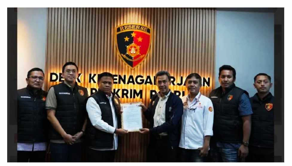 Negara Hadir untuk Buruh! Polri Perkuat Desk Ketenagakerjaan: Solusi Tuntas Masalah PHK, Upah, hingga Perlindungan Migran