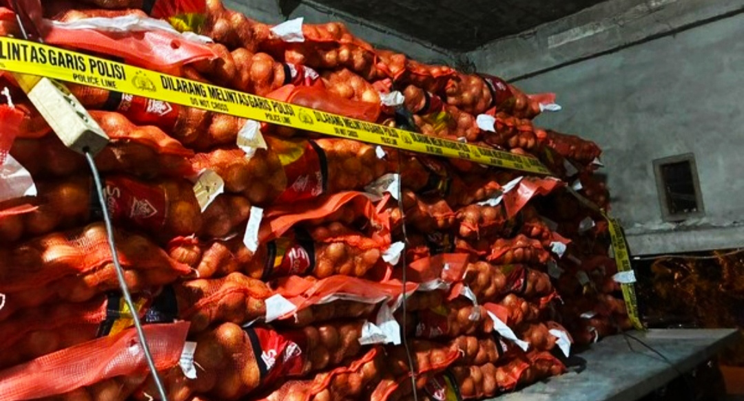 Bareskrim Polri Cegat 23 Ton Bawang dan Cabai Ilegal di Pontianak: Buru Aktor Intelektual Penyelundupan!