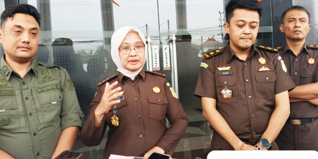 BREAKING: Kejagung Jemput Paksa Kajari Sampang ke Jakarta! Ada Apa di Balik Dugaan Penyalahgunaan Wewenang yang Menggegerkan Korps Adhyaksa?