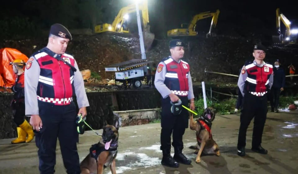 Tragedi Longsor Bantargebang: Polres Bekasi Kota Pastikan 4 Orang Tewas Tertimbun