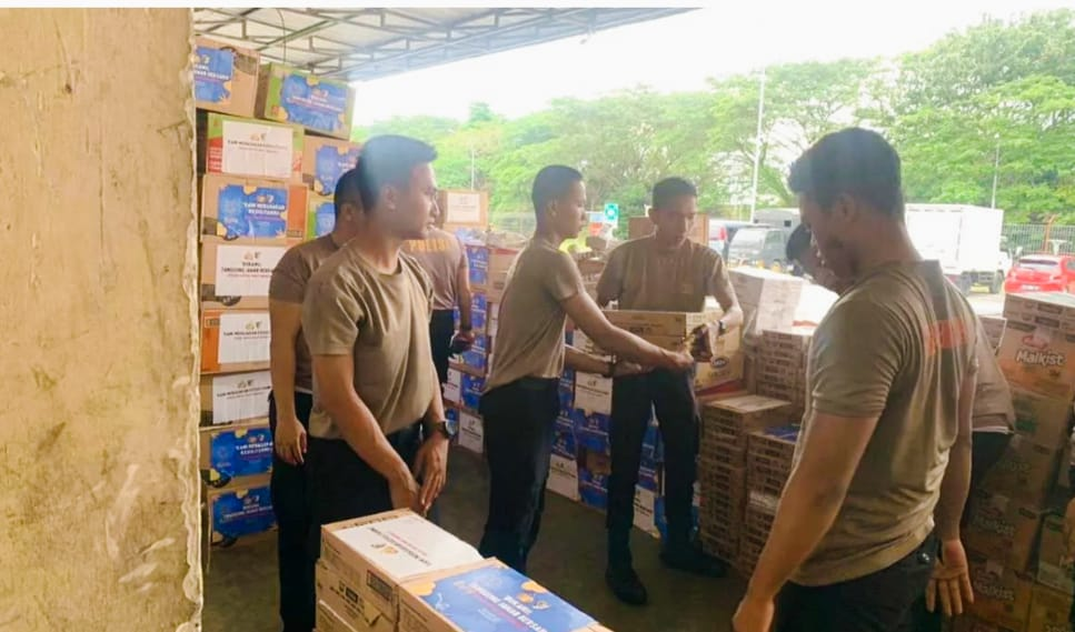 Lagi, POLRI Turunkan 52,7 Ton Bantuan Kemanusiaan untuk Korban Banjir Aceh Tamiang — Dari Pangan Hingga Genset!
