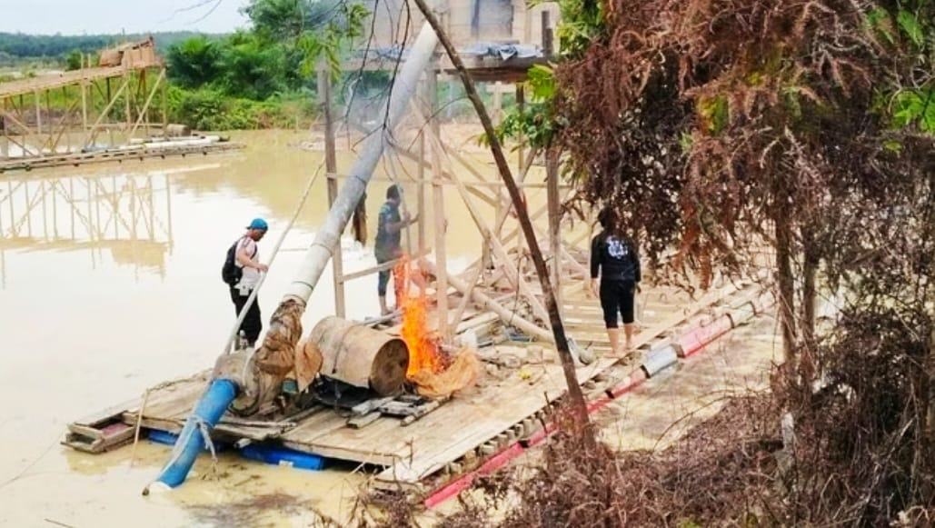 Berawal dari Call Center Polri 110, Polda Riau Bongkar Penampungan Emas Ilegal PETI di Kuansing