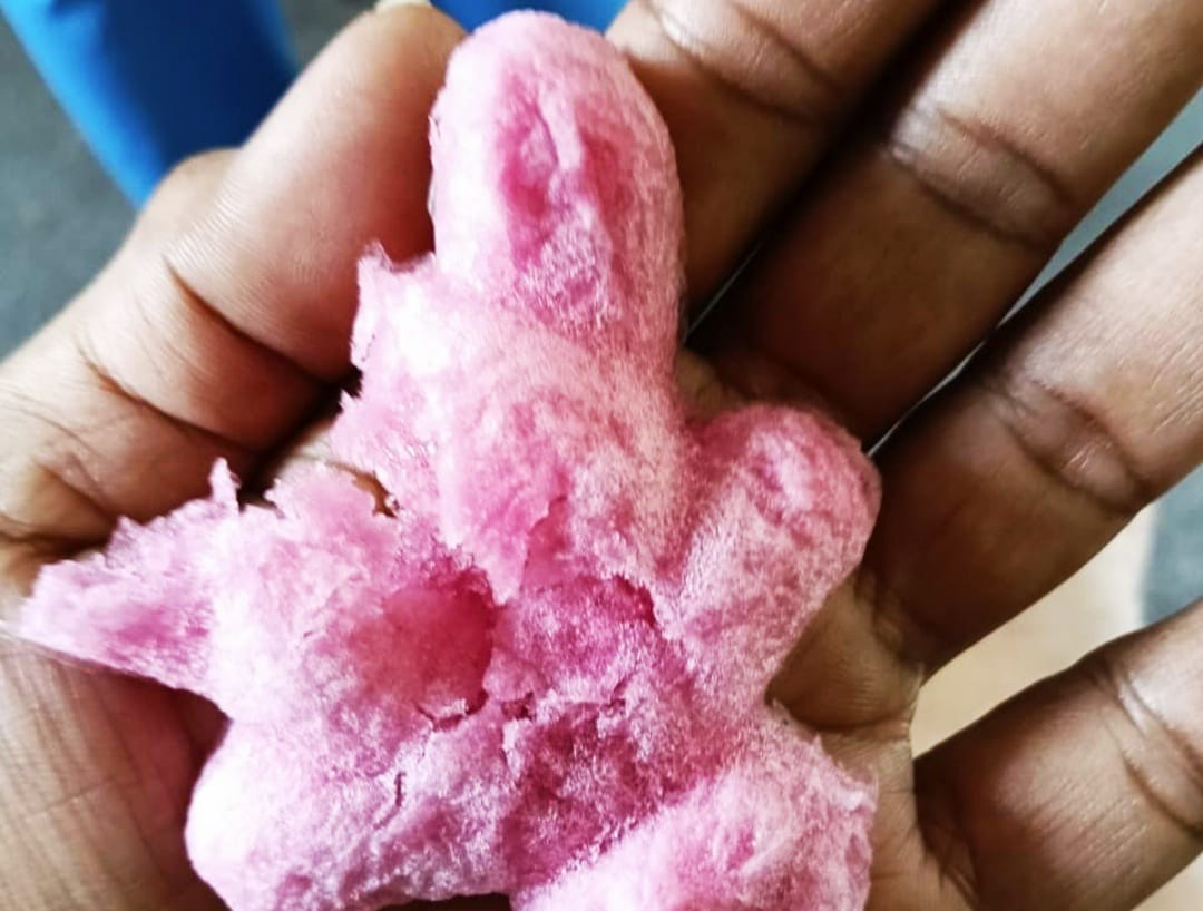 Viral! Penjual Es Kue Jadul Diduga Pakai Spons, Aparat Turun Tangan — Ini Fakta Sebenarnya.