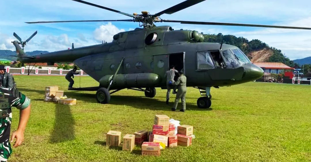VIRAL HELIBOX LOGISTIK KOSONG, TNI ANGKAT BICARA: “Itu Tidak Benar!”