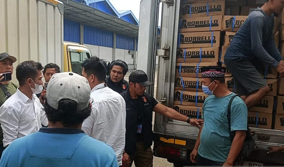 Jelang Lebaran, Bareskrim Polri Bongkar 9 Ton Daging Impor Kedaluwarsa yang Nyaris Beredar ke Pasar