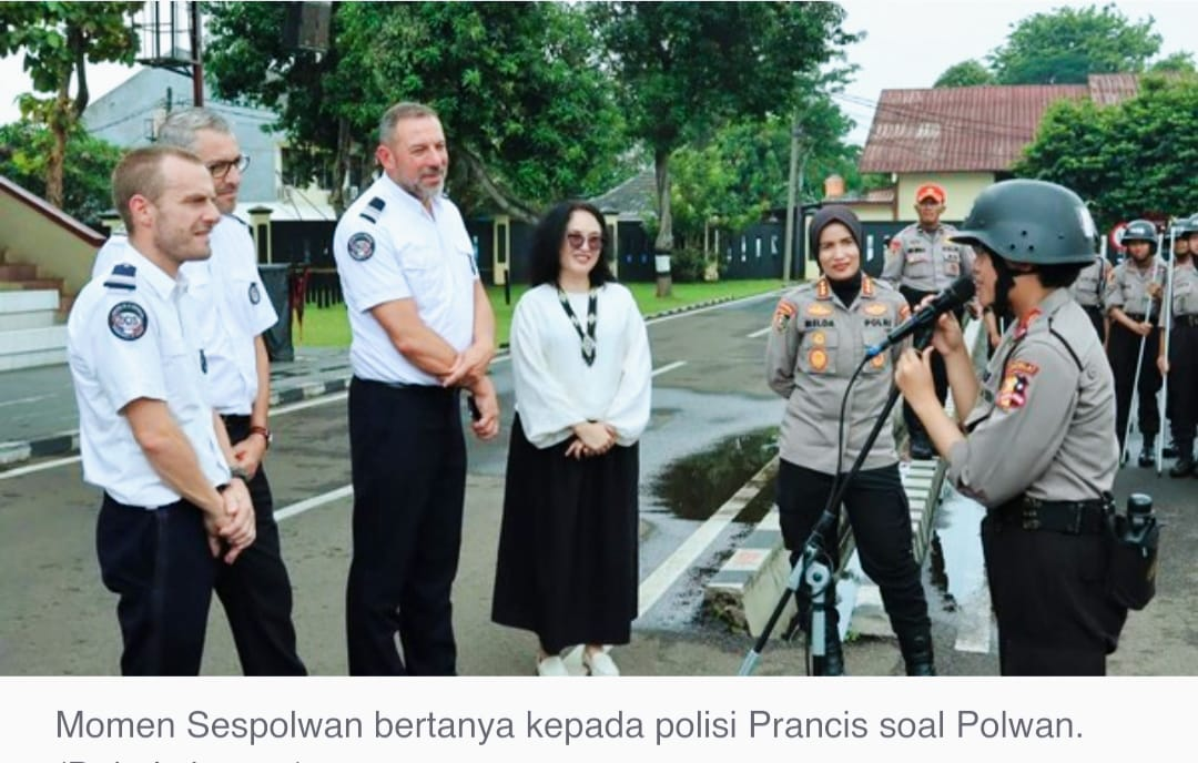 Siswa Sepolwan Tantang Pejabat Kepolisian Prancis: “Apa Tantangan Terbesar Bagi Polwan?”