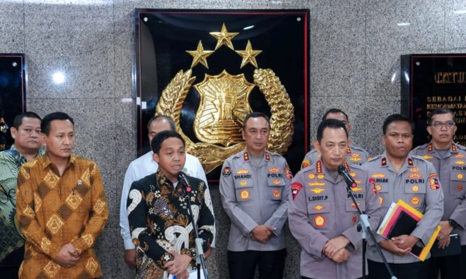 BREAKING News! Menhut Siap Cabut 20 Izin PBPH — Termasuk Perusahaan di Lokasi Banjir Sumatra: “Ini Harus Dibereskan!”