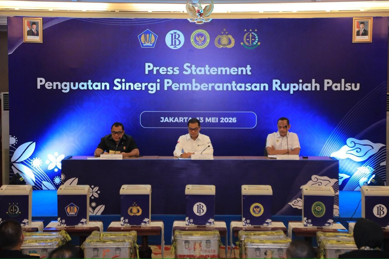 Gempur Peredaran Uang Palsu! Bareskrim Polri dan BI Musnahkan 466.535 Lembar Rupiah Palsu Demi Jaga Stabilitas Ekonomi Nasional.