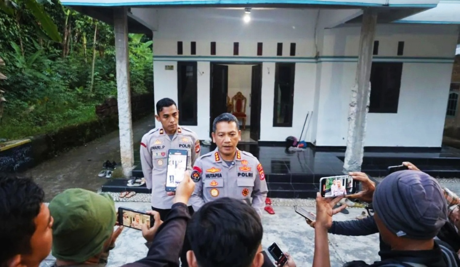 TERBONGKAR! Modus “Ritual Pembersihan Diri”. Guru SIlat Jadikan Kedok Cabuli Anak di Serang