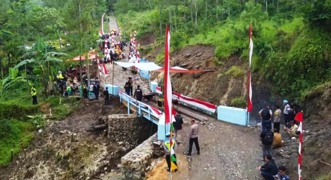 Masyarakat Apresiasi Polri, Jembatan Presisi Bantu Akses Sekolah Pertanian Desa