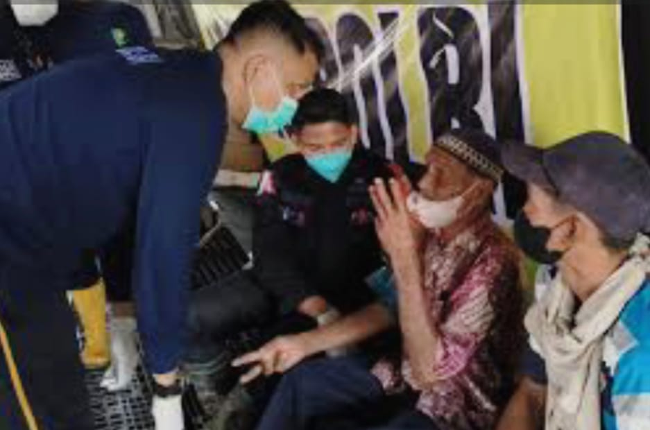 Nakes Polri Terjun ke Aceh Tamiang! Ribuan Warga Korban Banjir Dapat Layanan Kesehatan Gratis di Tengah Krisis.