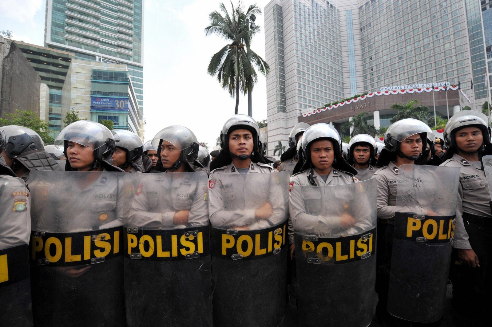 Ribuan Personel Dikerahkan, Polisi Pastikan Aksi Di Mabes Polri Hari Ini Kondusif